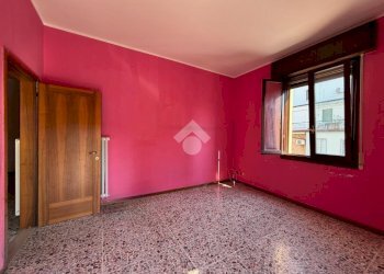 Three-room apartment Via Bellentani, Modena (neighborhood Morane - Contrada) - photo 2