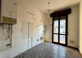 Three-room apartment Via Bellentani, Modena (neighborhood Morane - Contrada) - photo 6