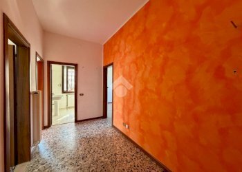 Three-room apartment Via Bellentani, Modena (neighborhood Morane - Contrada) - photo 14