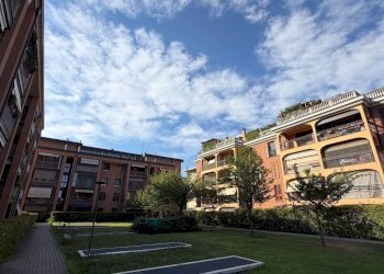 Three-room apartment Via Giacomo Leopardi, San Donato Milanese - photo 1