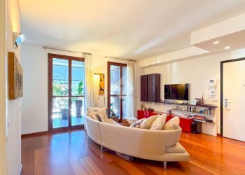 Three-room apartment Via Giacomo Leopardi, San Donato Milanese - photo 6
