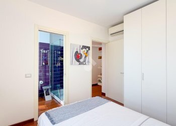 Three-room apartment Via Giacomo Leopardi, San Donato Milanese - photo 20