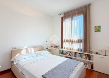 Three-room apartment Via Giacomo Leopardi, San Donato Milanese - photo 21