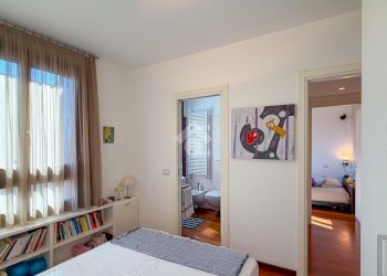 Three-room apartment Via Giacomo Leopardi, San Donato Milanese - photo 24