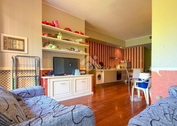 Three-room apartment Via Europa, San Donato Milanese - photo 23