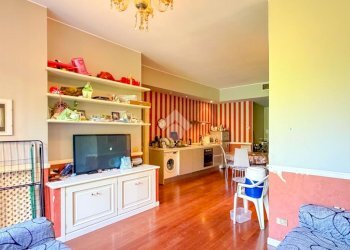 Three-room apartment Via Europa, San Donato Milanese - photo 34