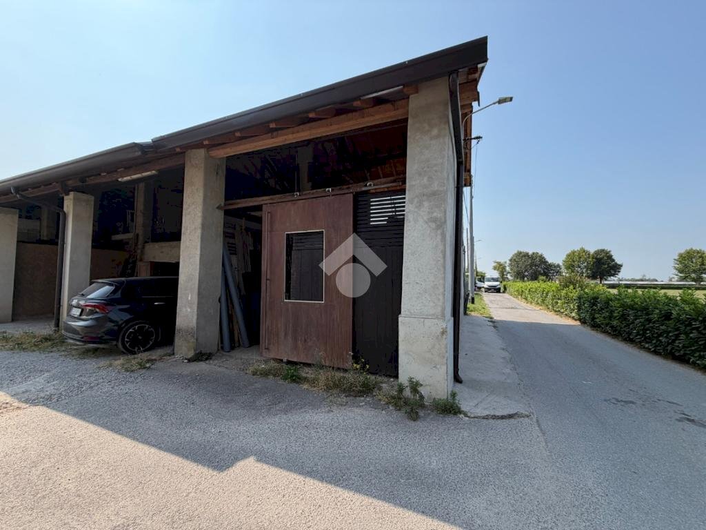 Rustico Str. per Cascina Canepa, Pessano con Bornago - foto 1