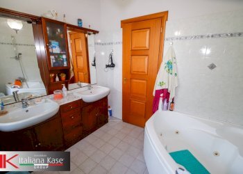 Foto 18 - Villa via Asti
 
18, Lauriano - foto 18