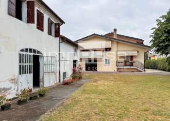 Foto 2 - Semi-detached house VIA MONTE GRAPPA
 
44, Istrana - photo 2