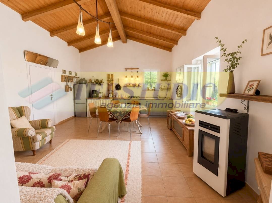 Foto 2 - Villa Località Scopiaggio
 
26, Bortigiadas - foto 2