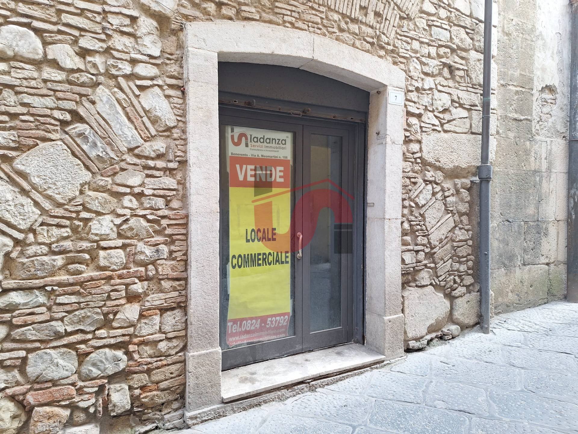 Foto 3 - Commercial Premises Via Stanislao da Bologna, Benevento - photo 3