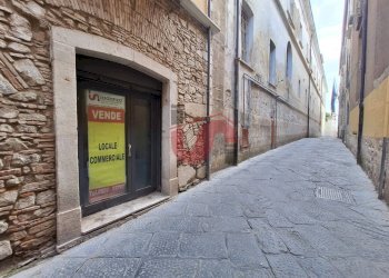 Foto 13 - Commercial Premises Via Stanislao da Bologna, Benevento - photo 13