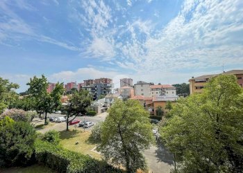 Four-room apartment Via Monte Cervino, Cusano Milanino - photo 1