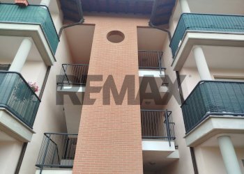Edificio all\'aperto - Trilocale Via De Gasperi
 
56, Rosate - foto 3
