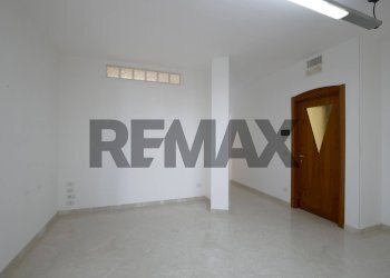 Stanza vuota - Quadrilocale Via Padre Giovanni  Semeria
 
29, Conversano - foto 23