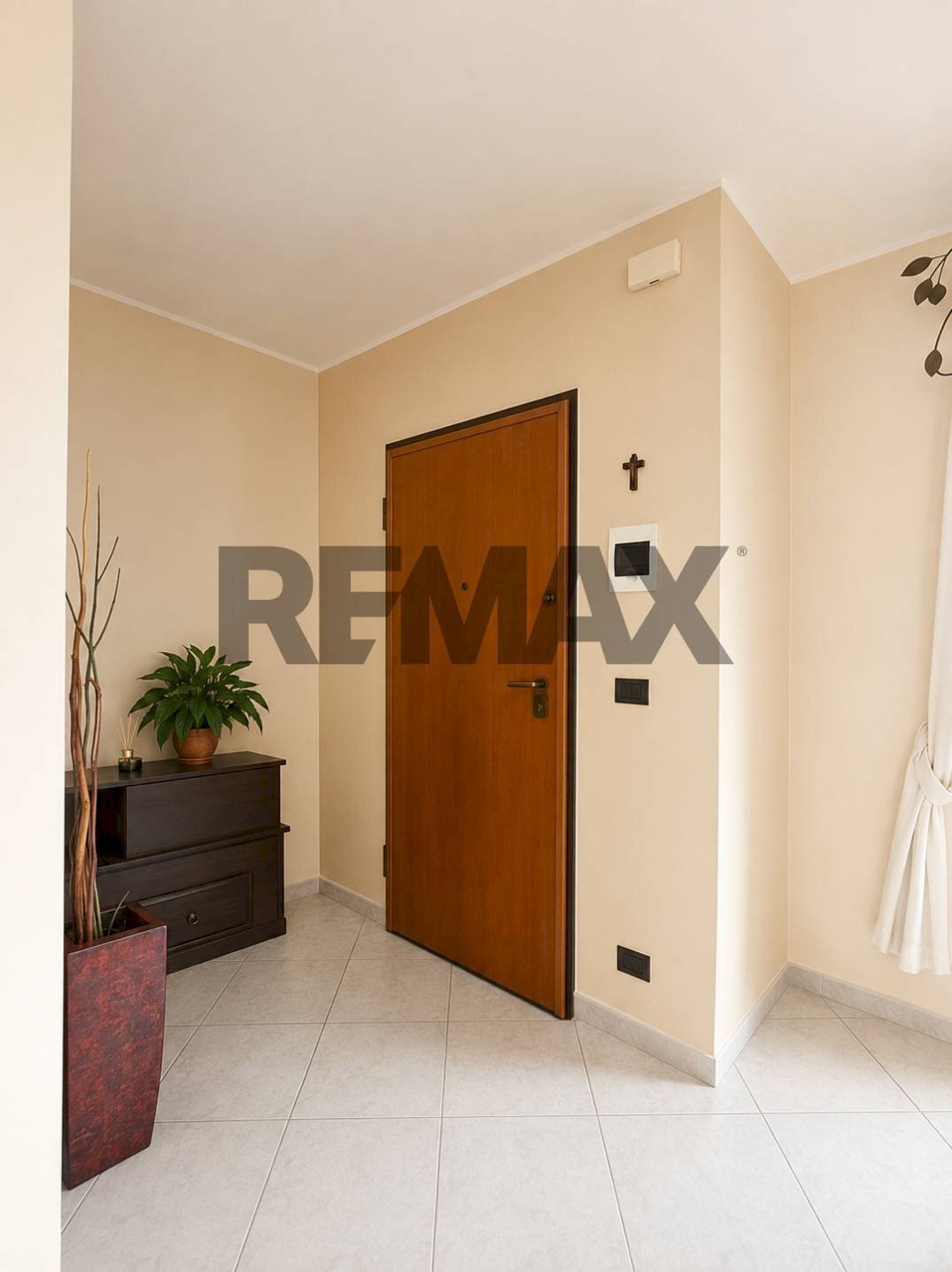 Hall / corridoio - Quadrilocale Via Caduti Sul Lavoro
12, Bitetto - foto 3
