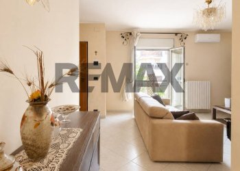 Sala da pranzo - Four-room apartment Via Caduti Sul Lavoro
 
12, Bitetto - photo 8