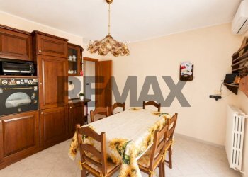 Sala da pranzo - Four-room apartment Via Caduti Sul Lavoro
 
12, Bitetto - photo 11