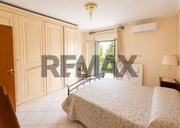 Camera / camera da letto - Four-room apartment Via Caduti Sul Lavoro
 
12, Bitetto - photo 15