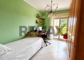 Camera / camera da letto - Four-room apartment Via Caduti Sul Lavoro
 
12, Bitetto - photo 17