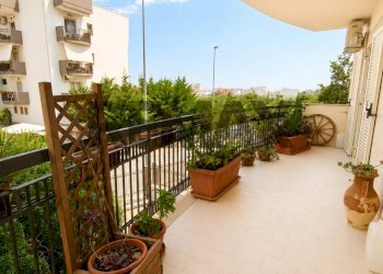 Terrazza - Four-room apartment Via Caduti Sul Lavoro
 
12, Bitetto - photo 25