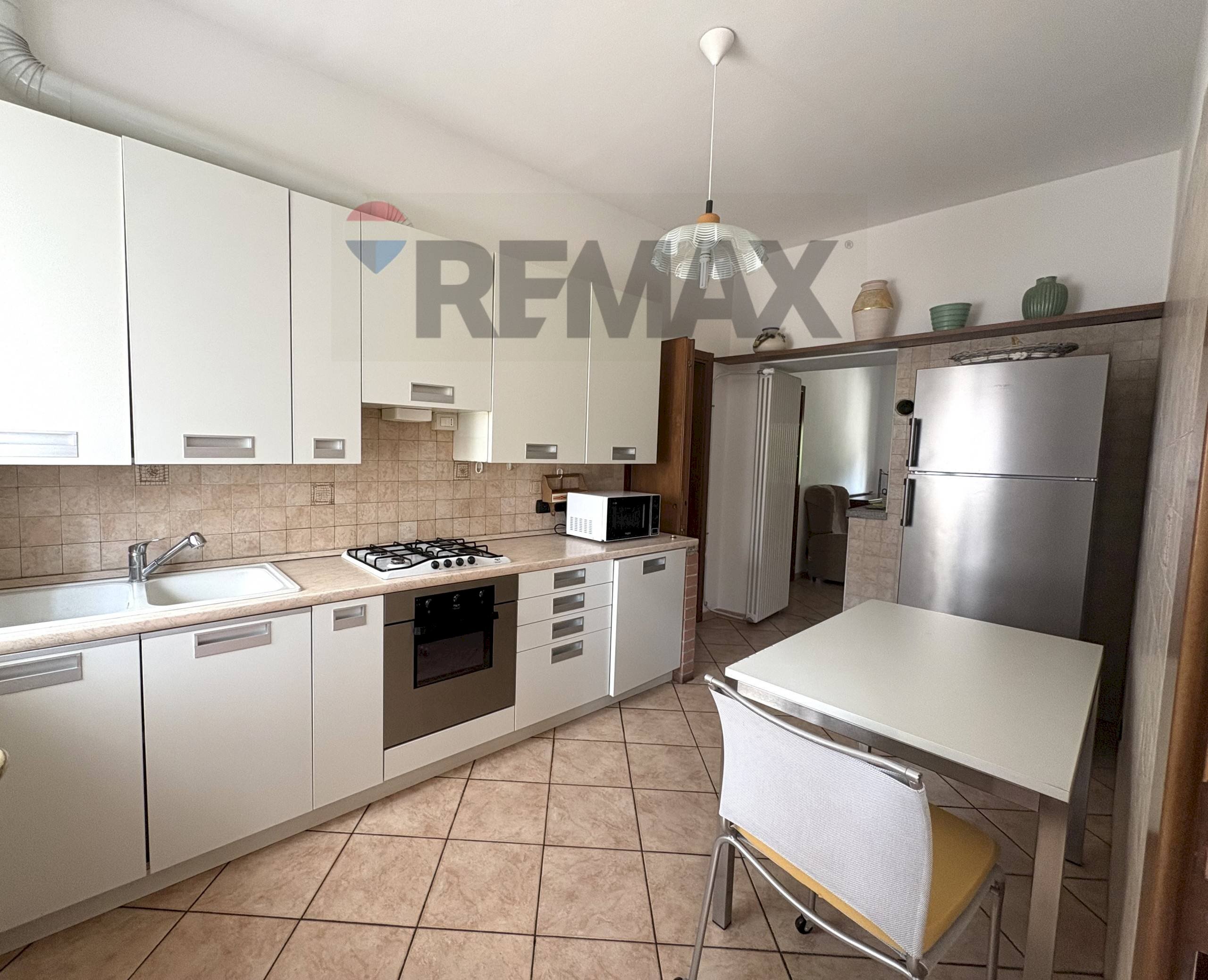 Cucina - Trilocale Via Roma
 
72, Viggiù - foto 1