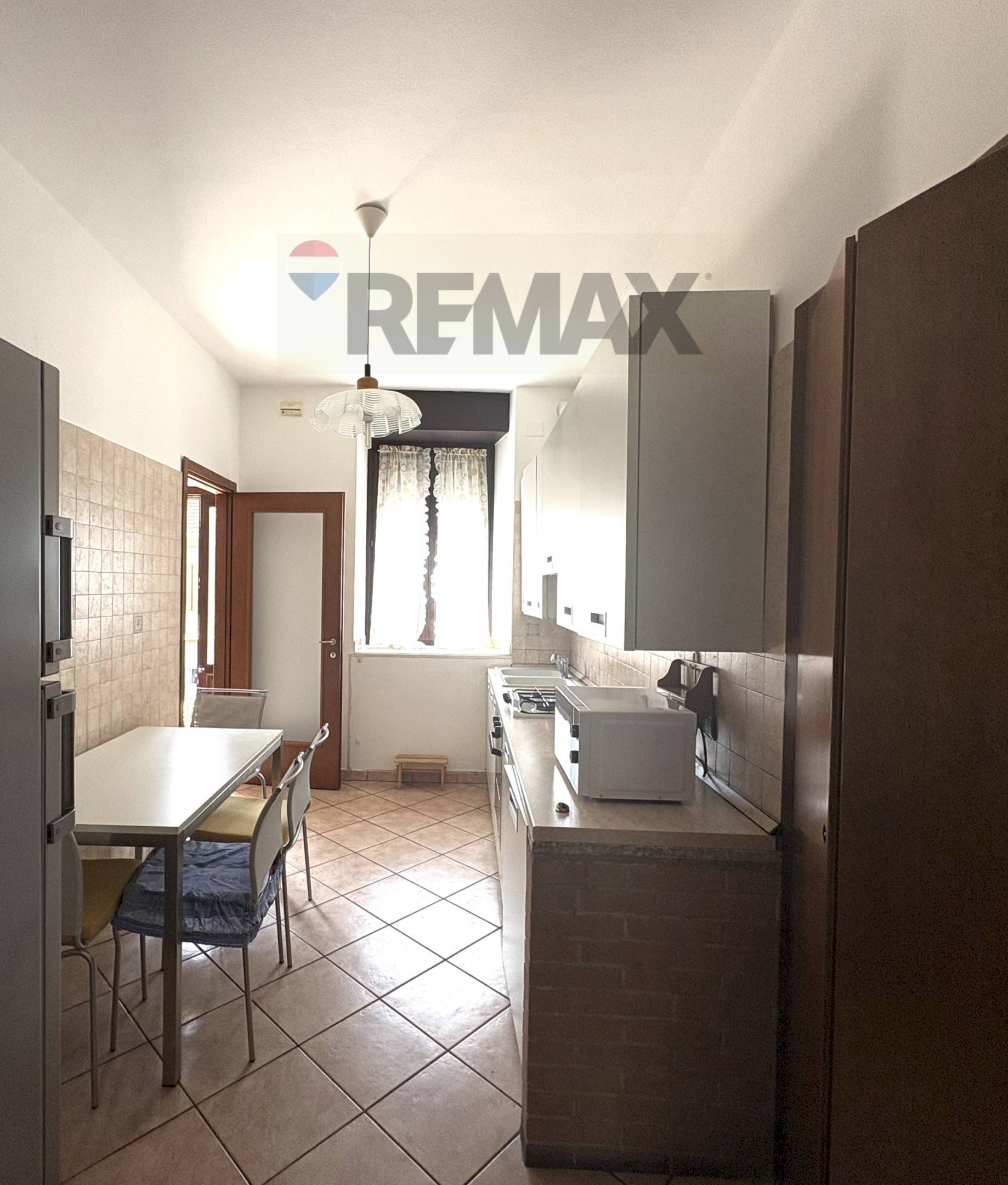 Cucina - Trilocale Via Roma
72, Viggiù - foto 2