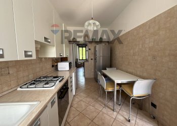 Cucina - Trilocale Via Roma
 
72, Viggiù - foto 3