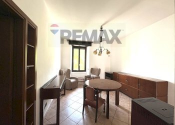 Sala da pranzo - Trilocale Via Roma
 
72, Viggiù - foto 4