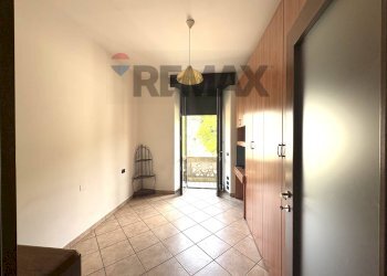 Stanza vuota - Trilocale Via Roma
 
72, Viggiù - foto 11