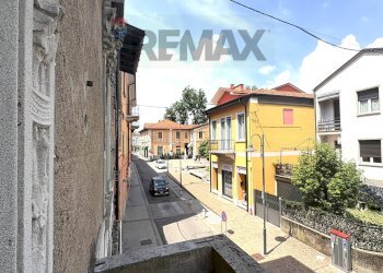 Edificio all\'aperto - Trilocale Via Roma
 
72, Viggiù - foto 16
