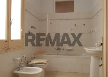 Bagno - Four-room apartment via Dalia
 
42, Trapani - photo 13