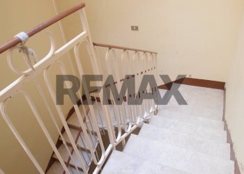 Scale - Four-room apartment via Dalia
 
42, Trapani - photo 14