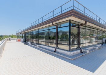 Edificio all\'aperto - Office Via Lanza di Scalea
1350, Palermo - photo 1