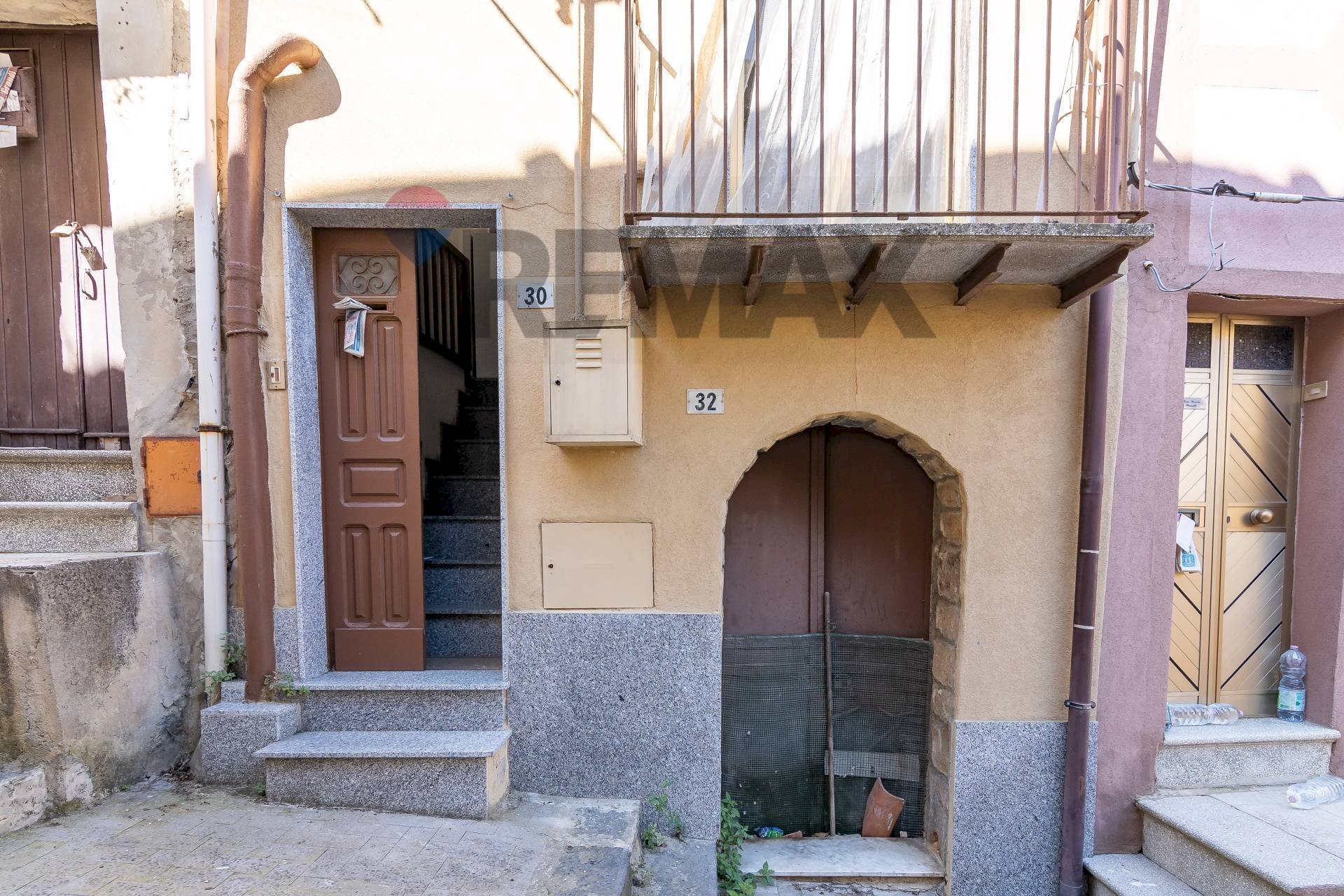 Edificio all\'aperto - Casa indipendente Via Scibona
 
30, Piazza Armerina - foto 1