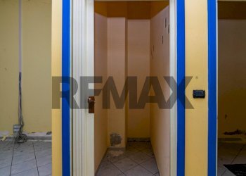 Hall / corridoio - Shop Via Principe di Piemonte
12, Giarre - photo 14
