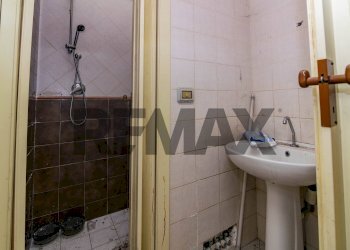 Bagno - Shop Via Principe di Piemonte
12, Giarre - photo 17