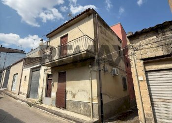 Casa all\'aperto - Semi-detached house Via Calatafimi
 
133, Grammichele - photo 1