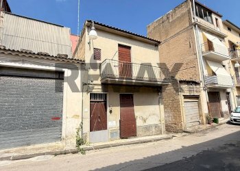 Edificio all\'aperto - Semi-detached house Via Calatafimi
 
133, Grammichele - photo 2