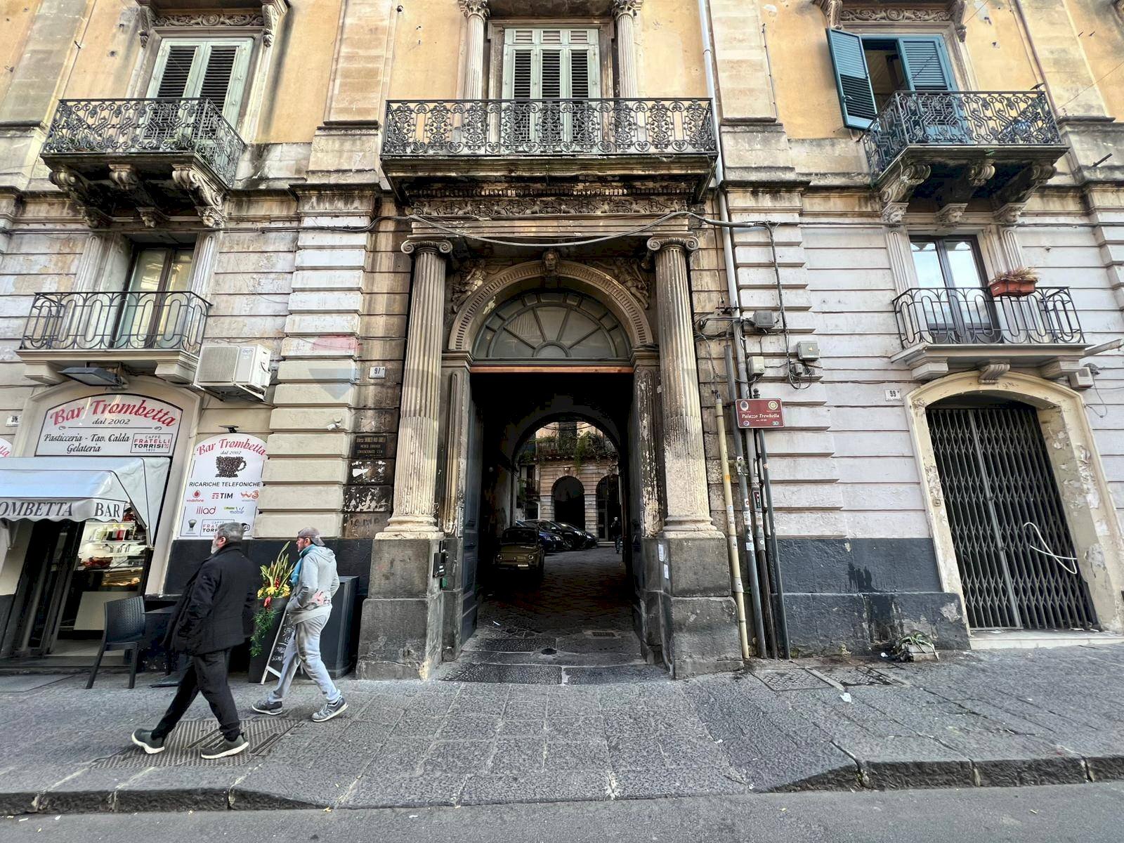 Edificio all\'aperto - Appartamento Via Giuseppe Garibaldi
 
97, Catania - foto 2