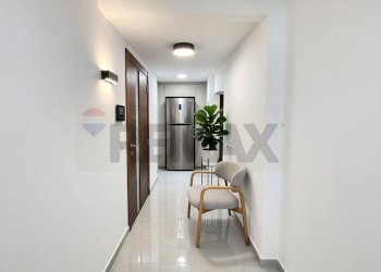 Hall / corridoio - Appartamento Via Giuseppe Garibaldi
 
97, Catania - foto 15