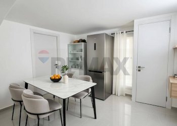 Sala da pranzo - Appartamento Via Giuseppe Garibaldi
 
97, Catania - foto 17