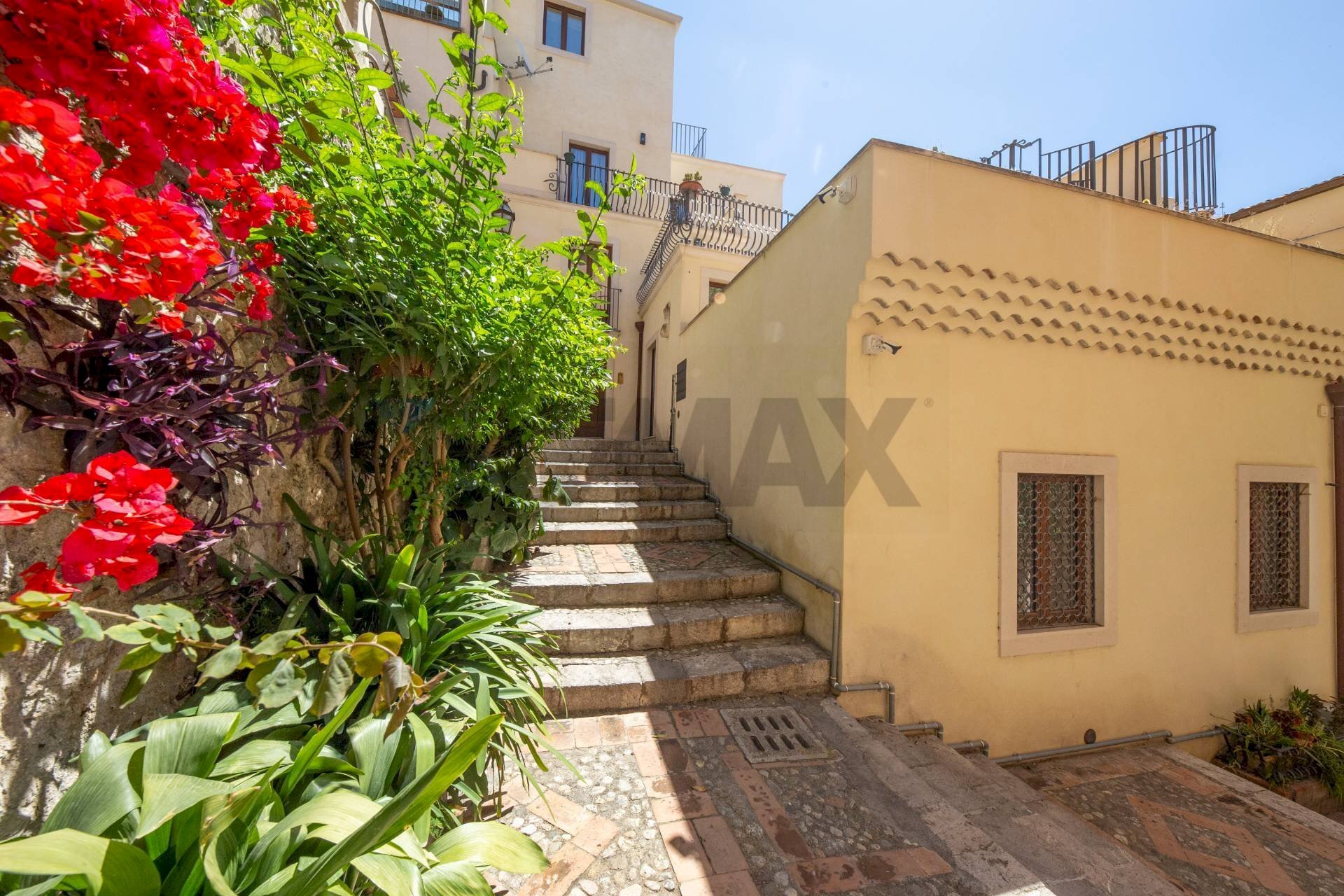 Casa all\'aperto - Casa indipendente Via Dei Fabi
 
1, Taormina - foto 2