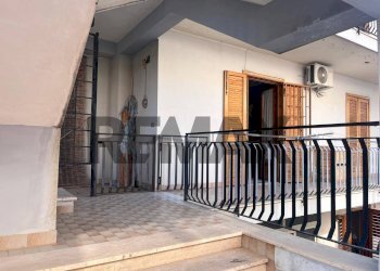Balcone - Trilocale via Vivaro
 
104 A, Acireale - foto 5