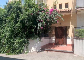 Edificio all\'aperto - Quadrilocale via Fandannone
 
86, Santa Venerina - foto 4