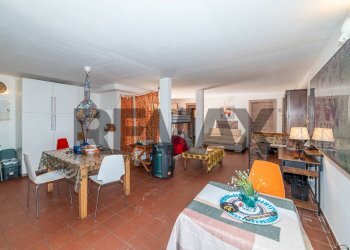 Sala da pranzo - Villa a Schiera Via San Basilio
 
12, San Giovanni la Punta - foto 11