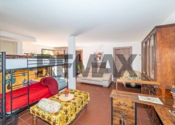 Soggiorno - Villa a Schiera Via San Basilio
 
12, San Giovanni la Punta - foto 14