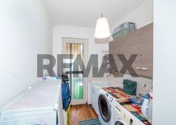 Lavanderia - Villa a Schiera Via San Basilio
 
12, San Giovanni la Punta - foto 22