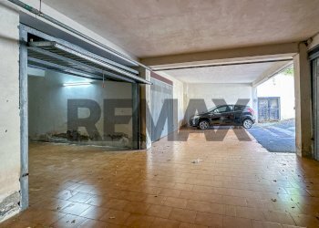 Parcheggio - Quadrilocale Via Provinciale per riposto
 
39, Acireale - foto 20