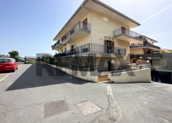 Edificio all\'aperto - Quadrilocale Via Provinciale per riposto
 
39, Acireale - foto 22